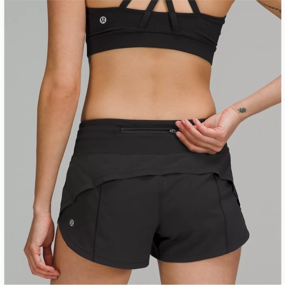 lululemon athletica Speed Up Low-Rise Lined Short 2.5", Black - size 6